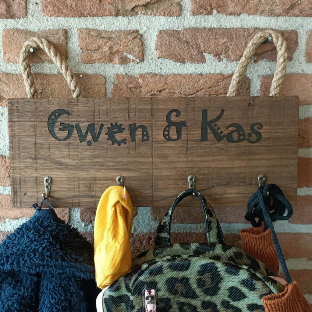 Kinderkapstok met naam