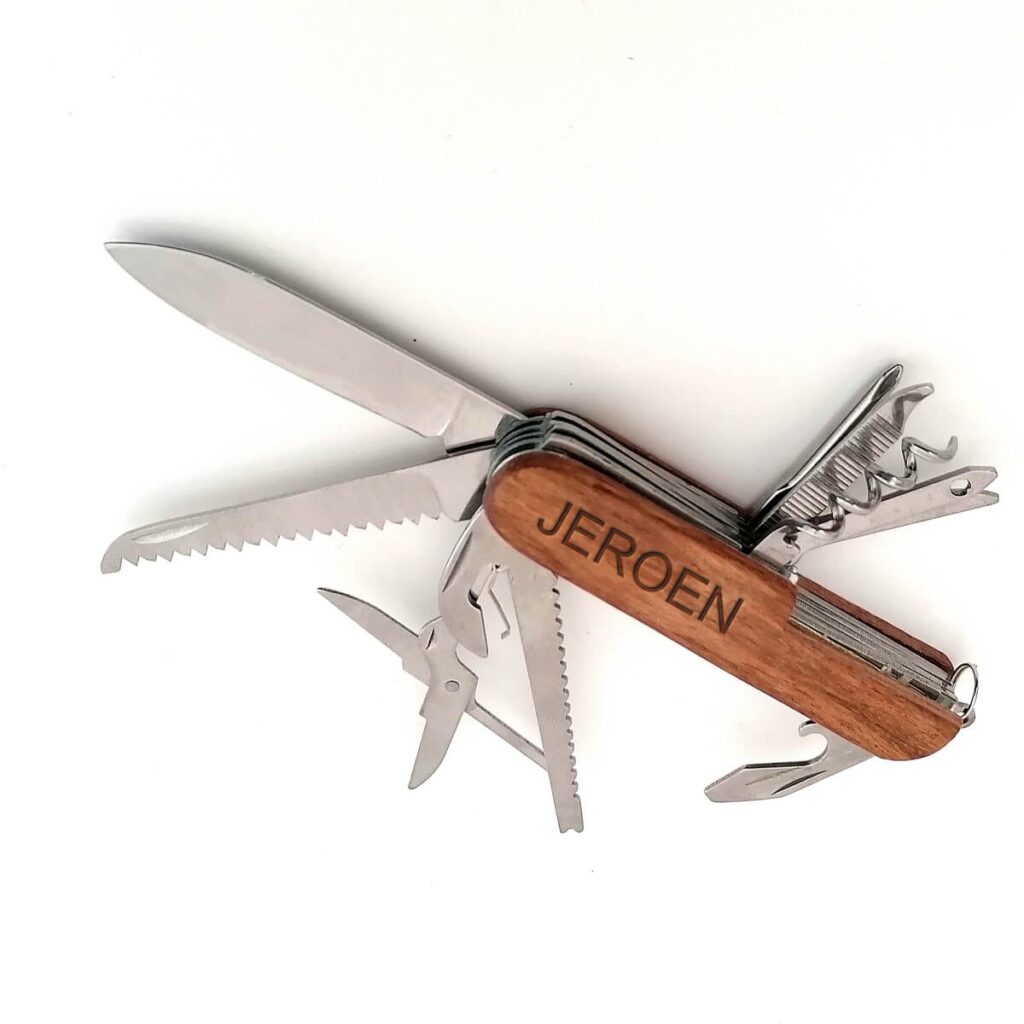 Zakmes of multitool met naam gravering